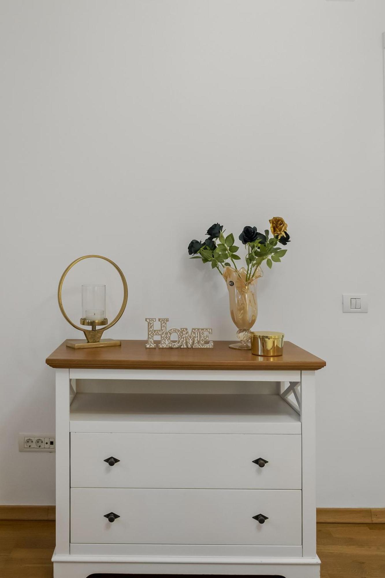 Sweet Luxury Three Rooms Apartment City Center Universitate Bucarest Extérieur photo