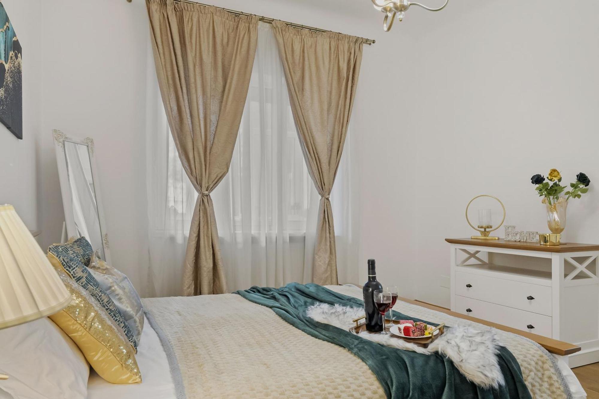 Sweet Luxury Three Rooms Apartment City Center Universitate Bucarest Extérieur photo