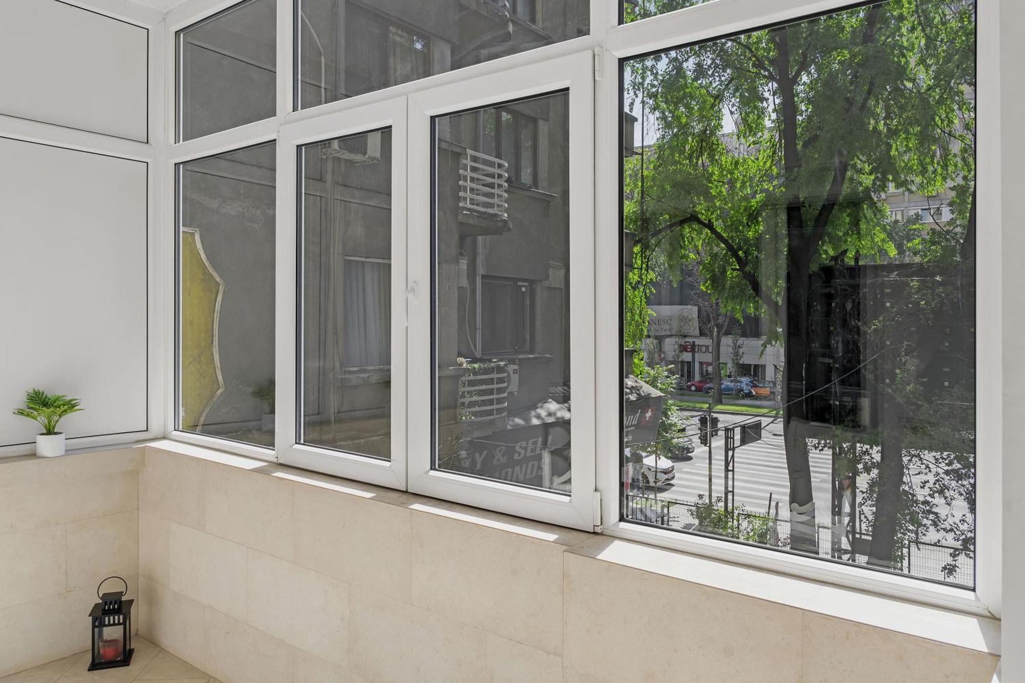 Sweet Luxury Three Rooms Apartment City Center Universitate Bucarest Extérieur photo