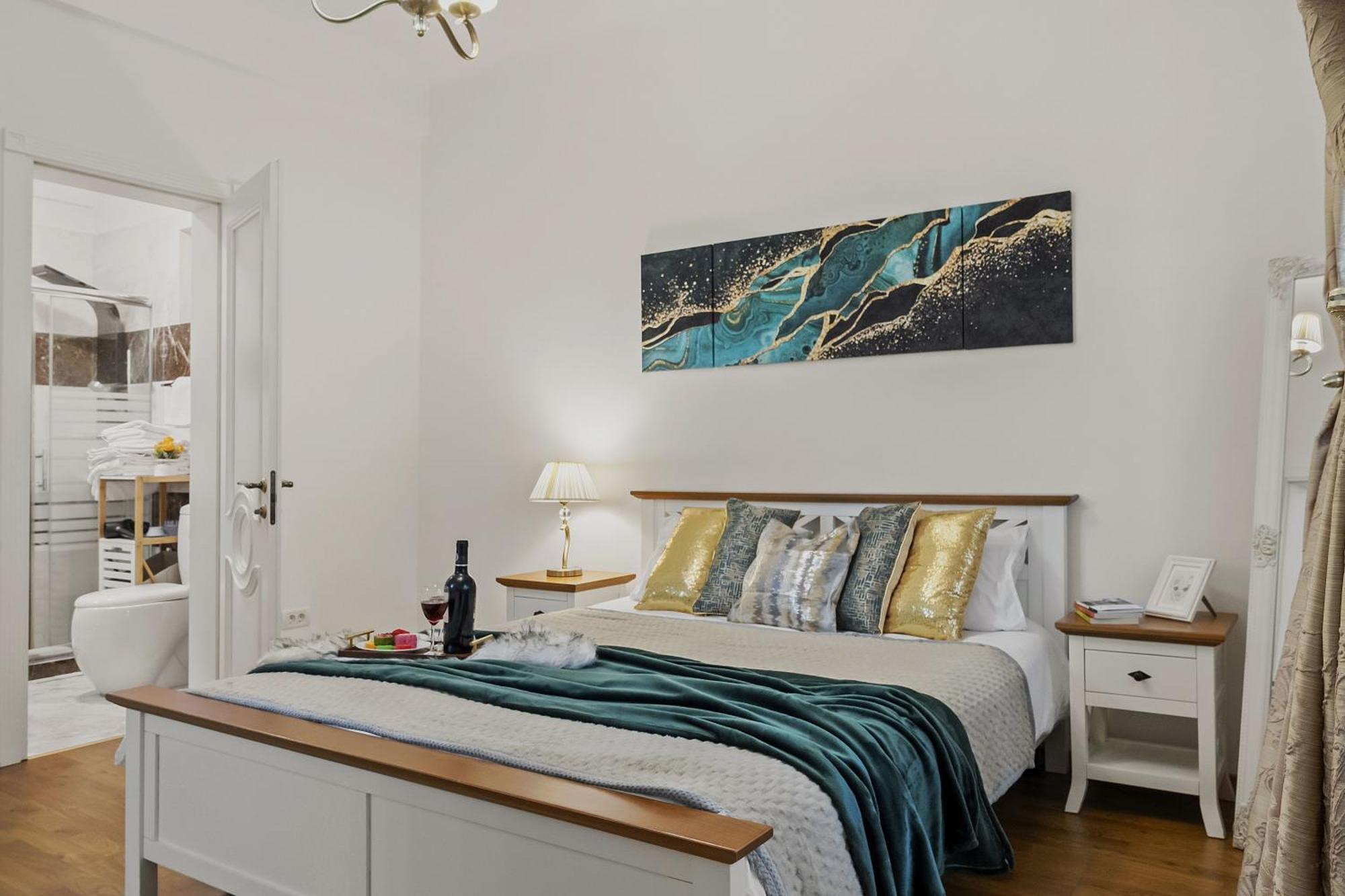 Sweet Luxury Three Rooms Apartment City Center Universitate Bucarest Extérieur photo