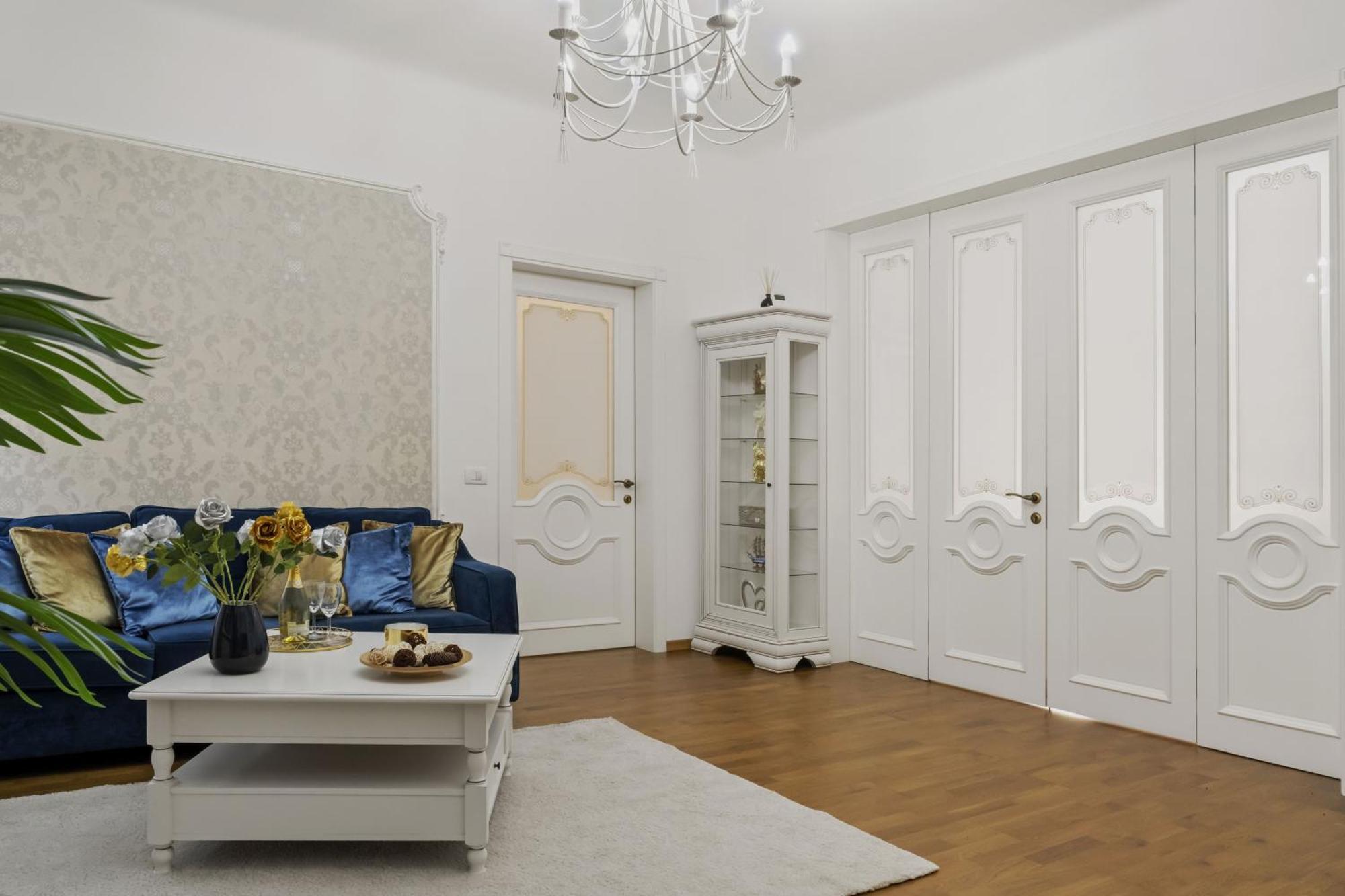 Sweet Luxury Three Rooms Apartment City Center Universitate Bucarest Extérieur photo