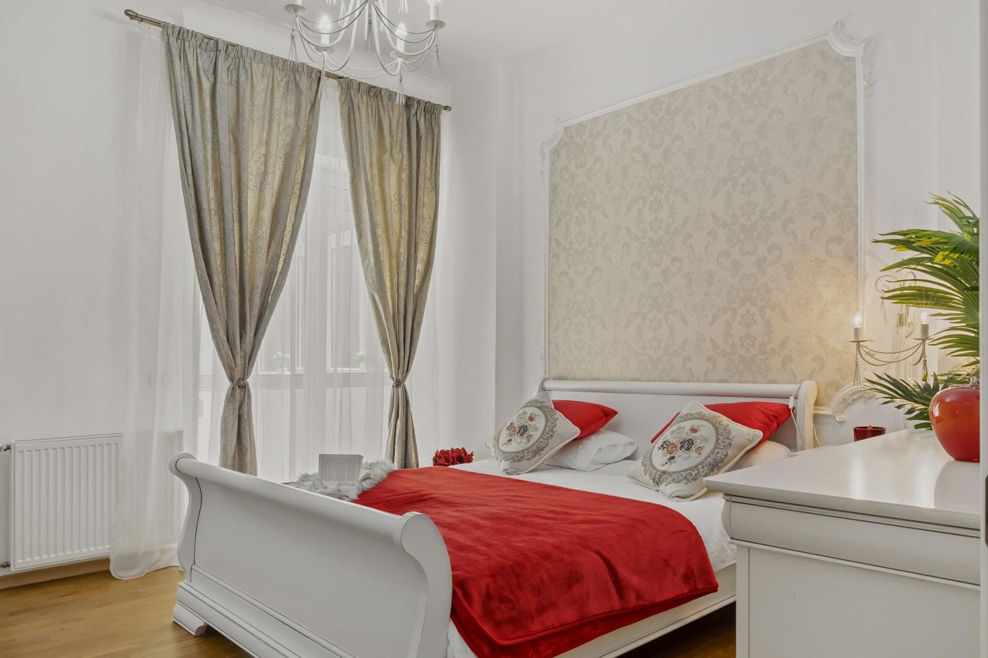 Sweet Luxury Three Rooms Apartment City Center Universitate Bucarest Extérieur photo