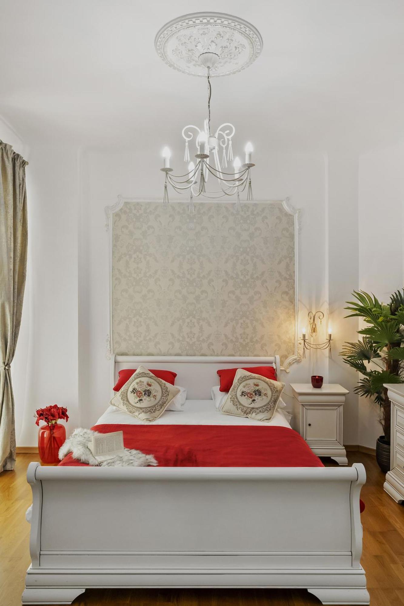 Sweet Luxury Three Rooms Apartment City Center Universitate Bucarest Extérieur photo