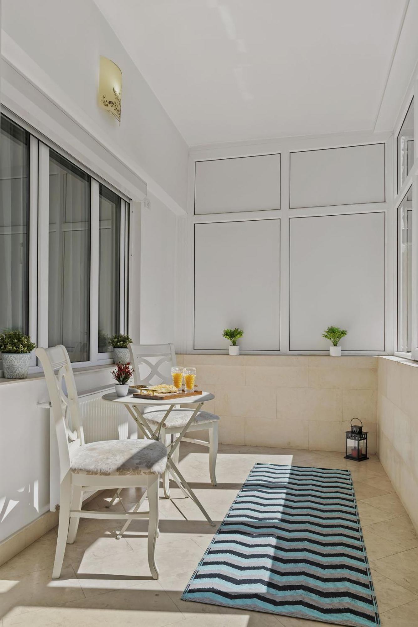 Sweet Luxury Three Rooms Apartment City Center Universitate Bucarest Extérieur photo