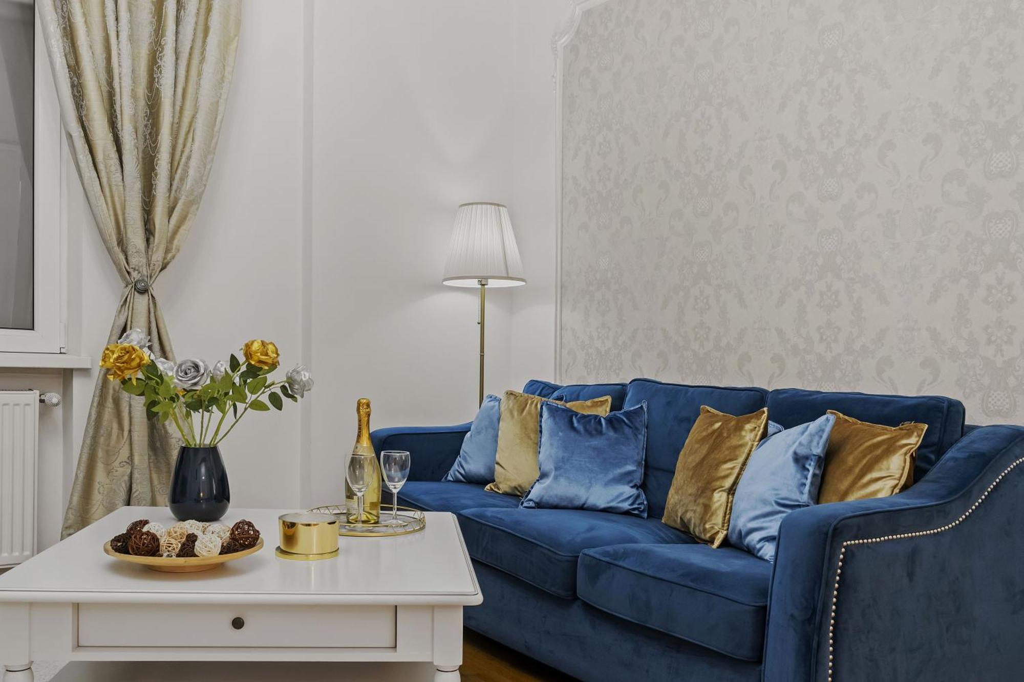 Sweet Luxury Three Rooms Apartment City Center Universitate Bucarest Extérieur photo